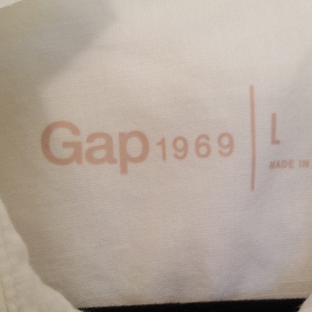 Gap button top - Picture 3 of 4